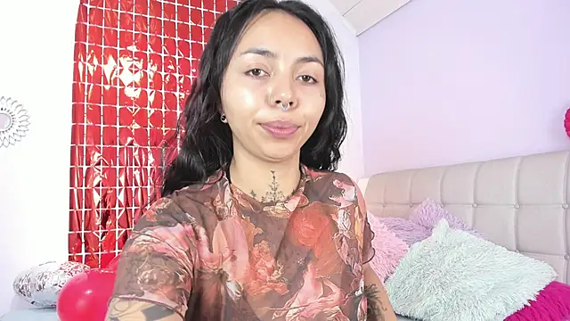 miss soffi  online show from February 13, 2026, 1:29 pm