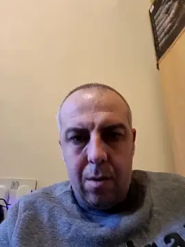 Kadir070783 online show from December 21, 2025, 12:34 pm