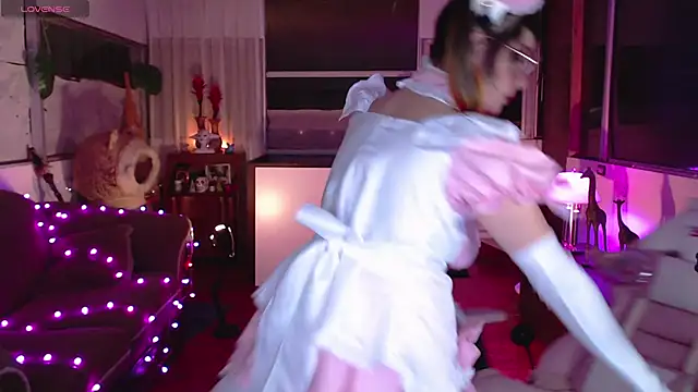 Aquamarinebubble online show from February 7, 2025, 2:50 am