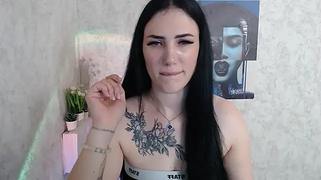 MisssShy  online show from October 25, 2025, 3:25 am