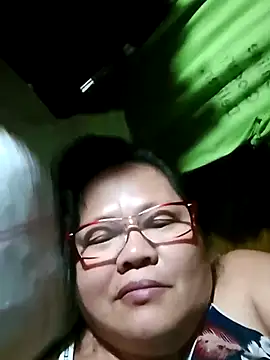Snapshot of Chubbysweetmom chatting on February 27, 2025, 9:04 pm Chubbysweetmom online show from February 27, 2025, 9:04 pm