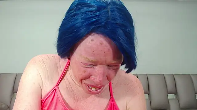 Snapshot of Kittywhiteass chatting on September 29, 2025, 12:49 am Kittywhiteass online show from September 29, 2025, 12:49 am