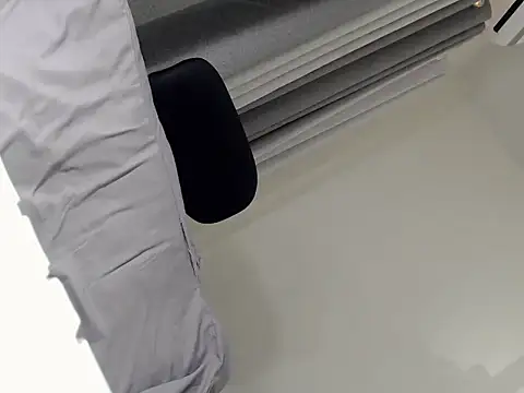 Chubbytransgirl21 online show from April 17, 2026, 3:53 am