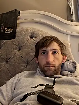 Snapshot of lewis7869 chatting on December 3, 2025, 5:44 pm lewis7869 online show from December 3, 2025, 5:44 pm