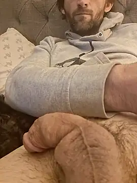 Snapshot of lewis7869 chatting on December 19, 2025, 3:41 pm lewis7869 online show from December 19, 2025, 3:41 pm