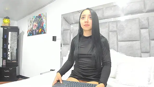 Candy And Andy  online show from June 18, 2026, 5:50 pm