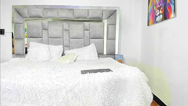 Candy And Andy  online show from July 16, 2026, 2:50 am