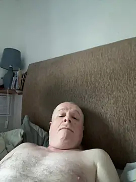 Snapshot of locallad88 chatting on January 3, 2025, 8:54 am locallad88 online show from January 3, 2025, 8:54 am