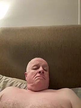 Snapshot of locallad88 chatting on January 15, 2025, 10:35 pm locallad88 online show from January 15, 2025, 10:35 pm