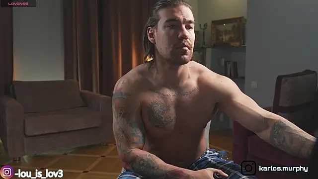 Louis Karlos online show from November 1, 2025, 4:03 am