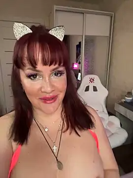 Snapshot of Lolaley2 chatting on April 26, 2026, 8:12 am Lolaley2 online show from April 26, 2026, 8:12 am