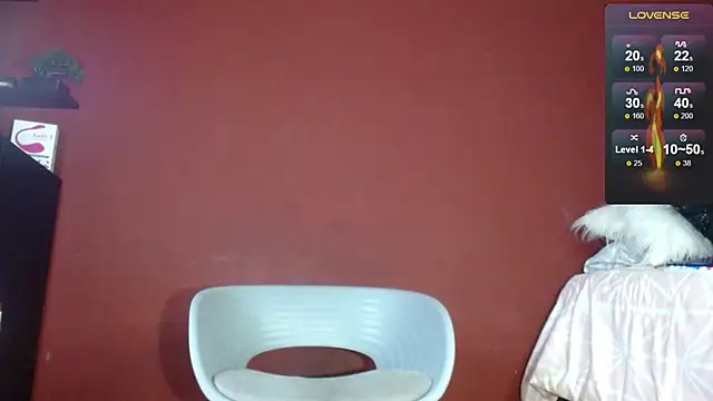 TomLover 12 online show from February 17, 2025, 9:30 pm