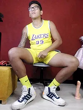 TomLover 12 online show from February 19, 2025, 9:36 pm