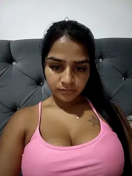 AnnRosse18 online show from January 2, 2025, 8:24 pm