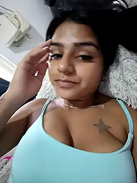 AnnRosse18 online show from January 9, 2025, 3:12 pm