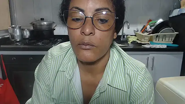 kateleyagrey online show from November 17, 2025, 9:20 pm