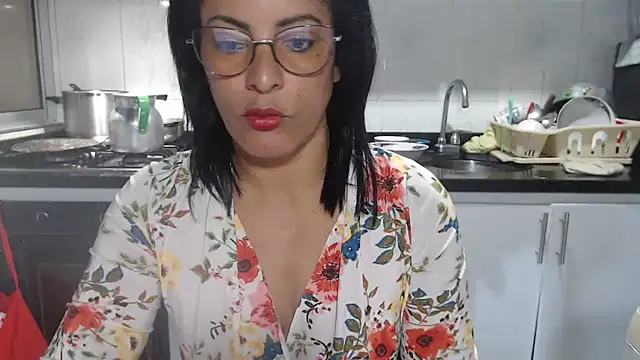 kateleyagrey online show from November 21, 2025, 8:29 pm