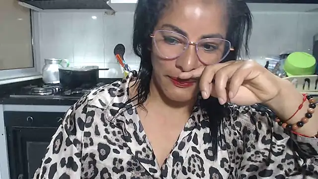 Snapshot of kateleyagrey chatting on April 17, 2026, 6:33 pm kateleyagrey online show from April 17, 2026, 6:33 pm