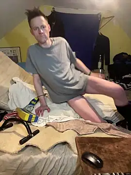 londonfuckwhore1 online show from April 9, 2026, 11:32 pm