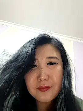 Snapshot of Bet_Lu chatting on May 12, 2026, 3:20 pm Bet Lu online show from May 12, 2026, 3:20 pm