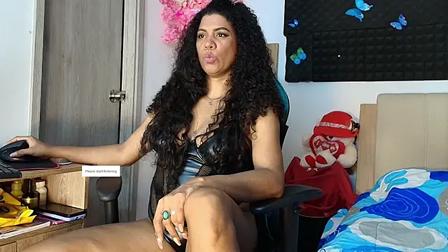 Hot Brunette34 online show from April 13, 2026, 11:43 pm