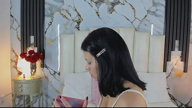 lulumars online show from April 9, 2026, 4:34 am