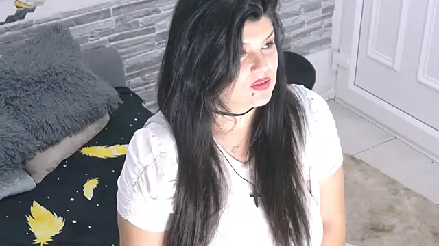 TinaMaay online show from May 11, 2026, 4:59 pm