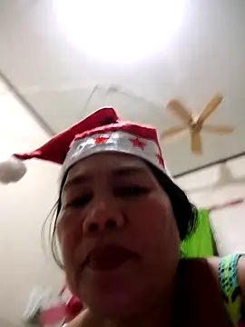 Snapshot of Sofiafuckbabes chatting on December 24, 2024, 10:22 am Sofiafuckbabes online show from December 24, 2024, 10:22 am