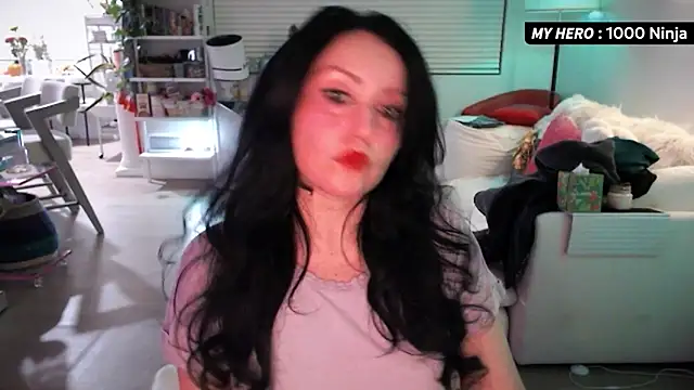 Vesaaa online show from November 29, 2025, 5:21 am