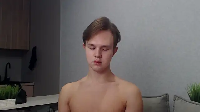 Snapshot of MartinMendez chatting on November 10, 2025, 8:57 am MartinMendez online show from November 10, 2025, 8:57 am