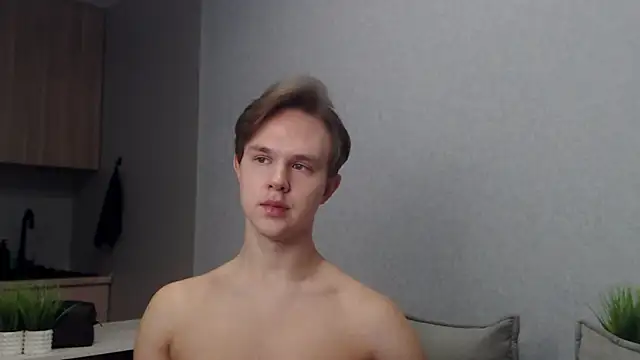 Snapshot of MartinMendez chatting on December 16, 2025, 9:14 am MartinMendez online show from December 16, 2025, 9:14 am