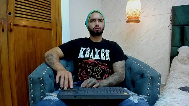 matteosantos online show from February 7, 2025, 11:23 am