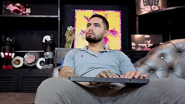 matteosantos online show from September 18, 2025, 11:56 am