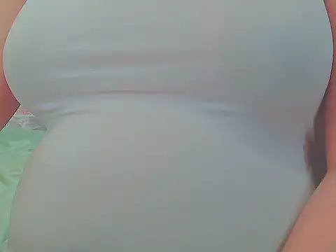 Snapshot of keepmepregnantT chatting on November 4, 2025, 11:09 am keepmepregnantT online show from November 4, 2025, 11:09 am