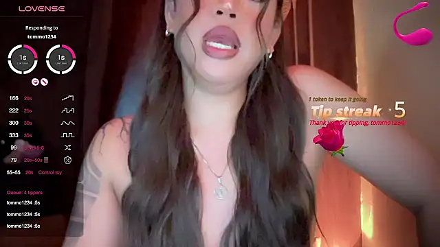 Snapshot of madam_agnes1 chatting on October 22, 2025, 8:41 pm madam agnes1 online show from October 22, 2025, 8:41 pm