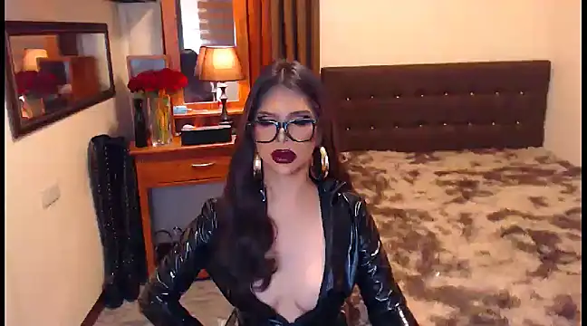 EXTREMELYDOM online show from January 6, 2025, 6:03 am