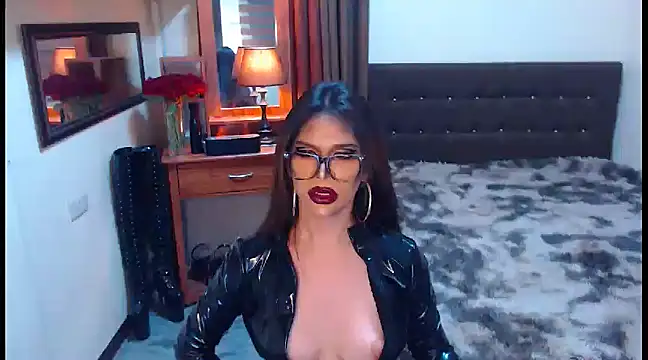 EXTREMELYDOM online show from January 22, 2025, 2:46 pm