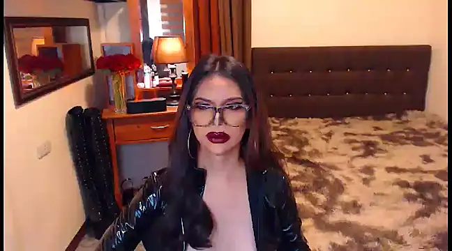 EXTREMELYDOM online show from February 7, 2025, 8:44 am