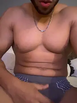 pimentfort77 online show from December 10, 2024, 7:26 am