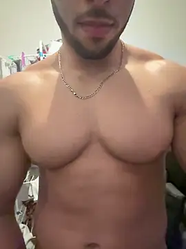 pimentfort77 online show from February 12, 2026, 10:05 pm