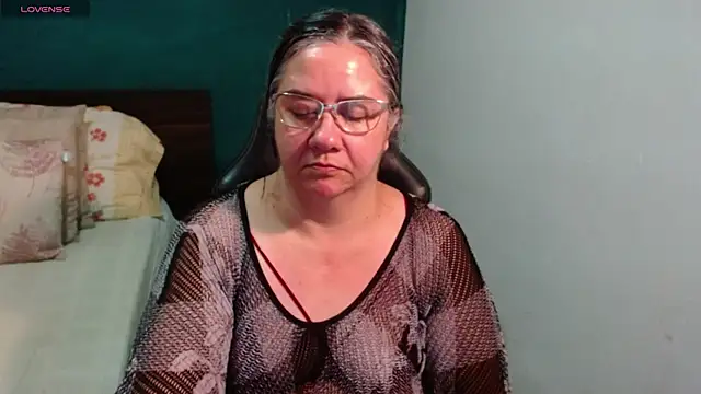 Snapshot of scaelettdubois chatting on June 21, 2026, 9:12 am scaelettdubois online show from June 21, 2026, 9:12 am