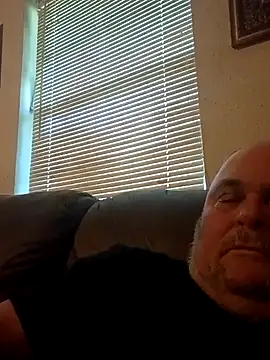 jamestexas online show from April 19, 2026, 5:56 pm