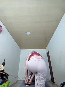 sexymarilyncolombia online show from March 10, 2025, 12:37 pm