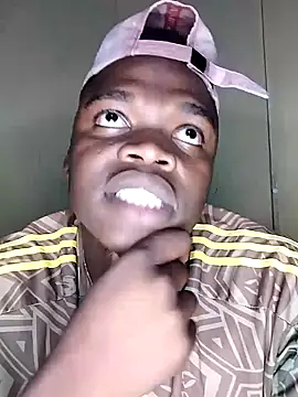 Snapshot of Ellonson chatting on December 22, 2024, 8:03 pm Ellonson online show from December 22, 2024, 8:03 pm