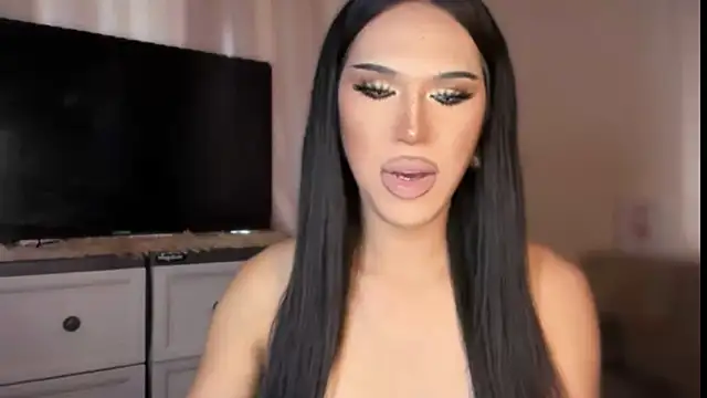 Ts glamxxxx online show from March 20, 2026, 3:55 am