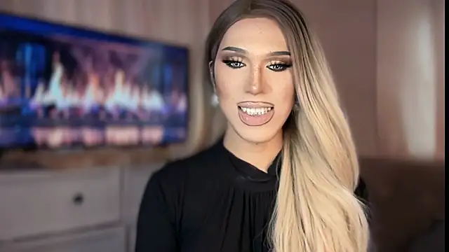 Ts glamxxxx online show from April 1, 2026, 1:28 am