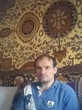 Snapshot of 185322 chatting on October 12, 2025, 11:42 am 185322 online show from October 12, 2025, 11:42 am