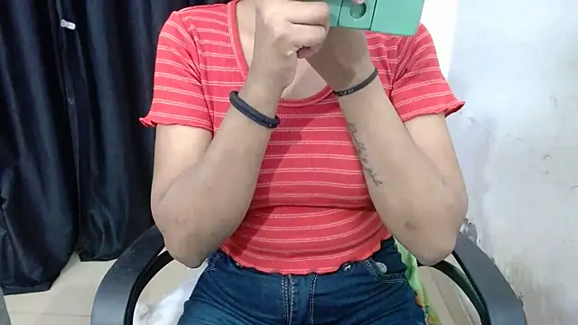 sexy vani1 online show from February 11, 2026, 5:40 pm