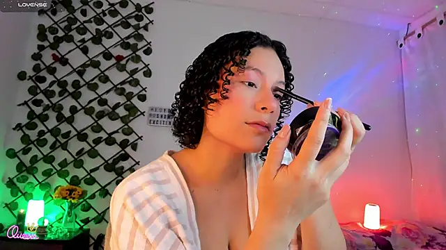 cailynhot online show from March 8, 2026, 10:46 pm