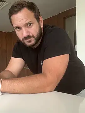 Snapshot of JonJ0 chatting on September 17, 2025, 9:27 pm JonJ0 online show from September 17, 2025, 9:27 pm